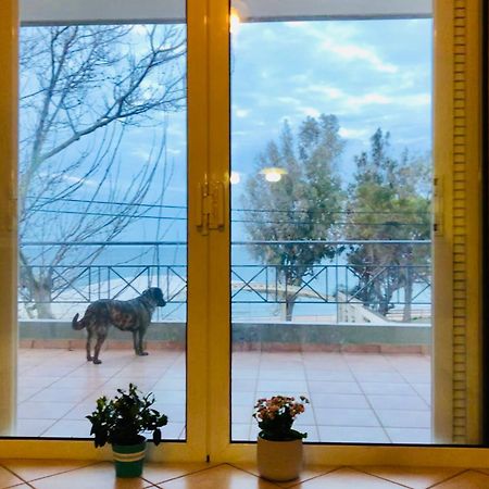 Chloe'S Sunrise Beach House Villa Atina Dış mekan fotoğraf